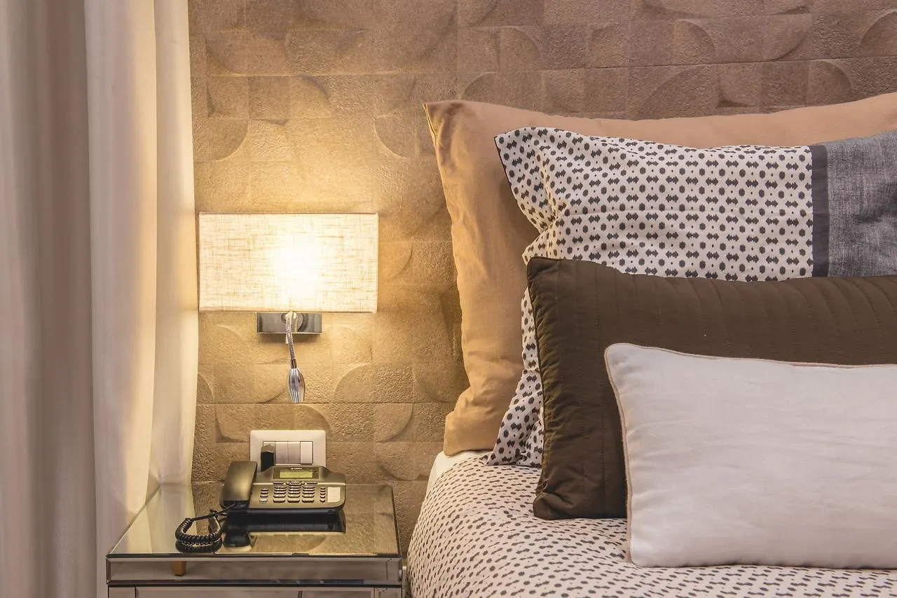 Airone Hotel Νάπολη 3*,