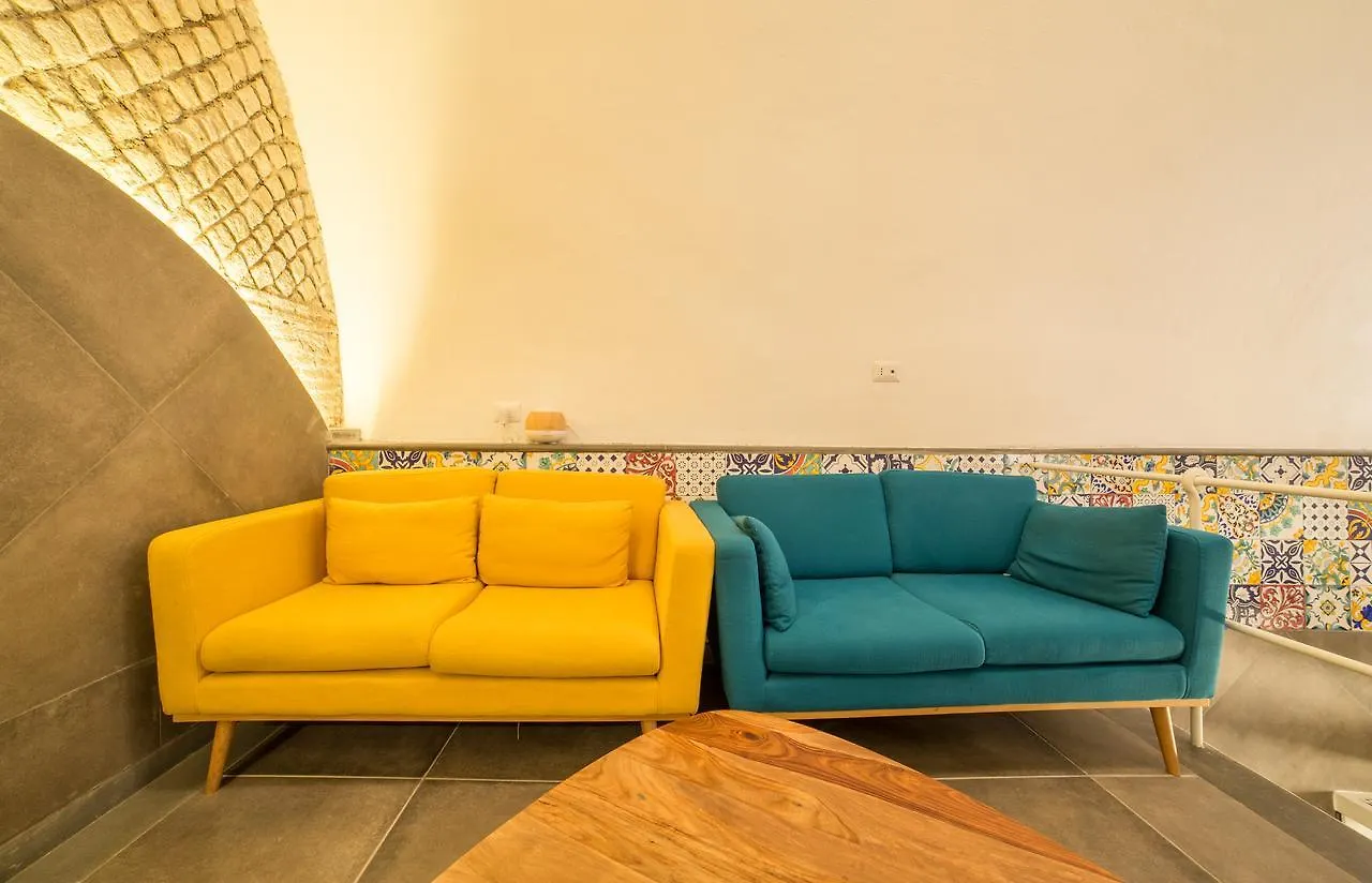 Airone Hotel Νάπολη 3*,